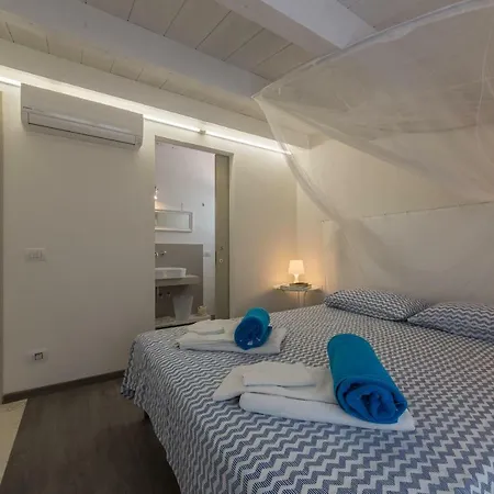 Unica Terrazzo Sul Mare * 돈나루카타